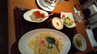 伊奈町との境に近い郊外のレストラン