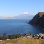 西伊豆を海沿いに南下していくと最初に現れる展望台