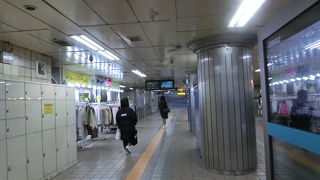 明洞商店街が明洞駅から続いていました