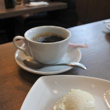 コーヒー＆プチデザート付