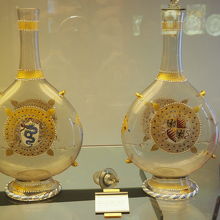 ガラスフラスコのペア