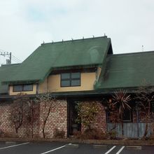 田舎っぽい建物。