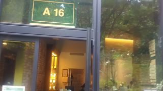 丸の内ブリックスクエア内にあります