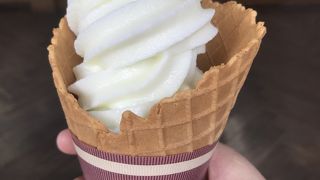 機械が作るソフトクリーム