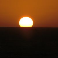 ラナイから見た「水平線に沈む夕日」