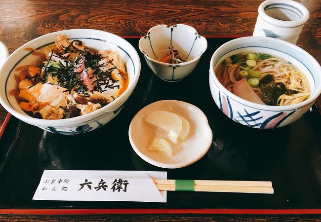 メニューが豊富な蕎麦定食屋さん