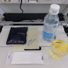 往路：白ワインとおつまみ