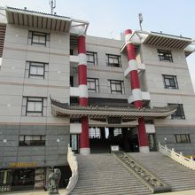 明るいうちの外観