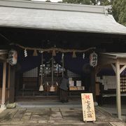 本明川沿いの神社