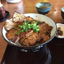 豚バラ肉4～5枚