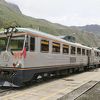 山の中を走る鉄道