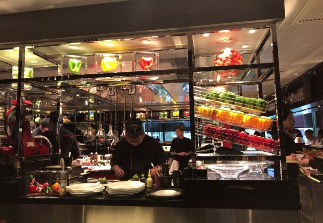 フランス料理Joël Robuchon ジョエルロブション ラトリエ・ドゥ・ジョエル・ロブション・エトワール (パリ) の