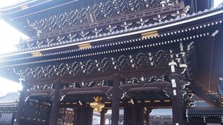 圧倒する大きさ