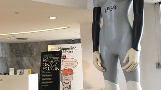 カフェもあります