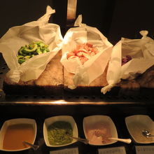 温野菜は沖縄ならではの食材が並んでいました。