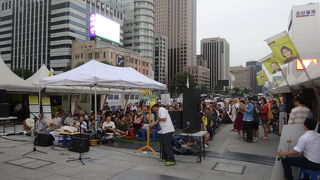 セウォル号関係の集会をやってました