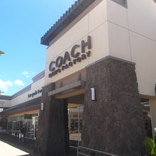 コーチ外観
