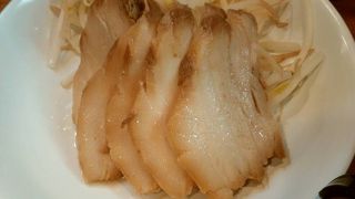 クリーミーなとんこつスープ