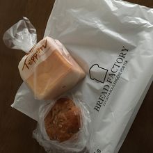 あおい珈琲のパンは、ここで焼いてるのでしょうね。