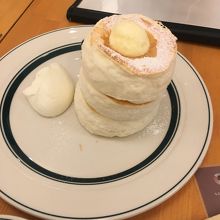 プレミアムパンケーキはプルプルしてましたが 味は普通でした By Tmpton Gram 九段下店のクチコミ フォートラベル