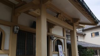 こじんまりとしたお寺