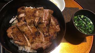 東京駅で手軽にごはんを食べたいときに便利です。