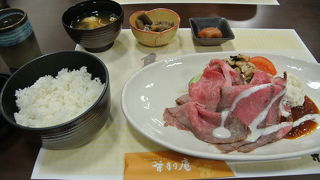 但馬牛のローストビーフおいしかったです。