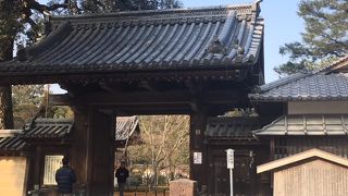 金閣寺の入口