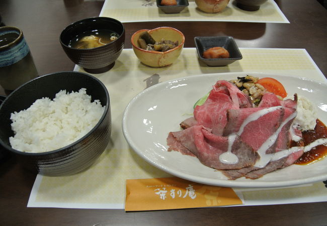 但馬牛のローストビーフおいしかったです。