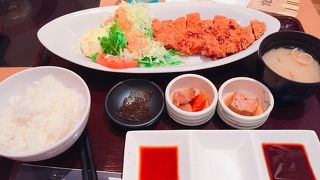 ランチはお得でボリューミー!