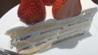 ケーキやパスタが有名