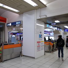 池袋の地下の改札口です。