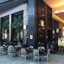 レストランもかなり色々あります。