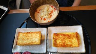 羽田空港キャセイラウンジにいきました