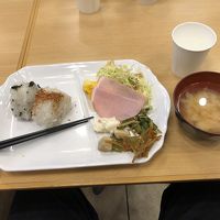 種類が多くて日替わりメニューもあります。