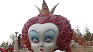 実写版アリスの世界。