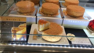 濃厚なダブルチーズケーキをお土産に