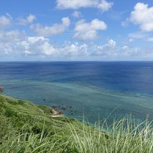 遠くに大神島も見える。