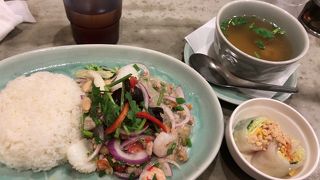 1人で気軽に入れるお店