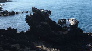 近くに龍淵と名付けられた渓谷