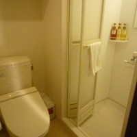 大浴場以外に部屋にもバスルームあり