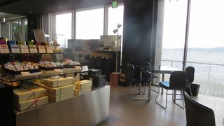 待たずに入れました