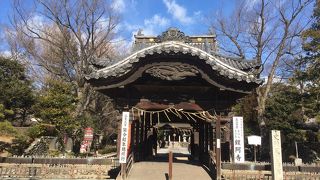 国宝の威厳ある門