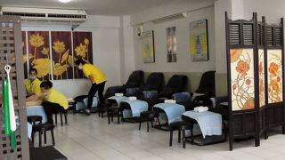 足の角質取りもできます