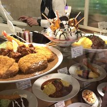 メガ盛りに挑戦する人もいるんでしょうね