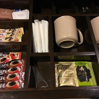 無料のコーヒーやお茶。お茶のラインナップが充実してました