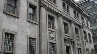 原爆でも崩壊を免れた貴重な建物