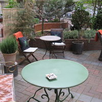 二階の中庭でタバコが吸えます