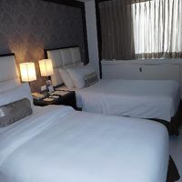 デラックスの部屋はちょっと狭く感じます