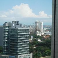 部屋からの市中の眺め